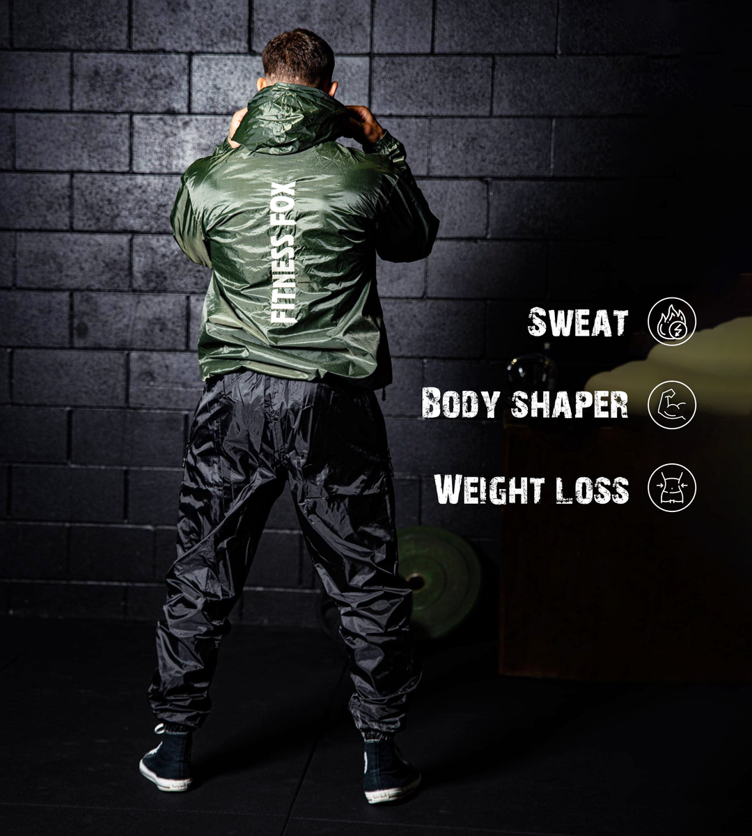 “Back view of forest green hooded sauna jacket highlighting oversized training fit for mobility during warm-ups and cardio.”